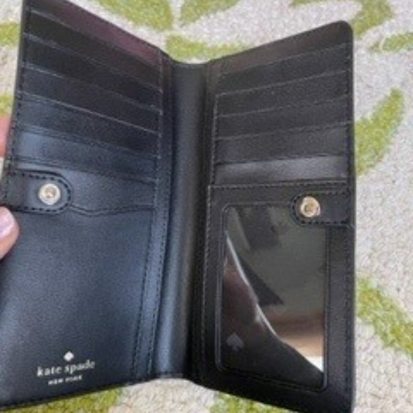 Kate Spade bifold wallet - new without tags - Picture 2 of 6